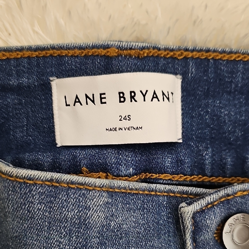 NWT **short** Lane Bryant Straight Leg Jeans - Picture 3 of 9